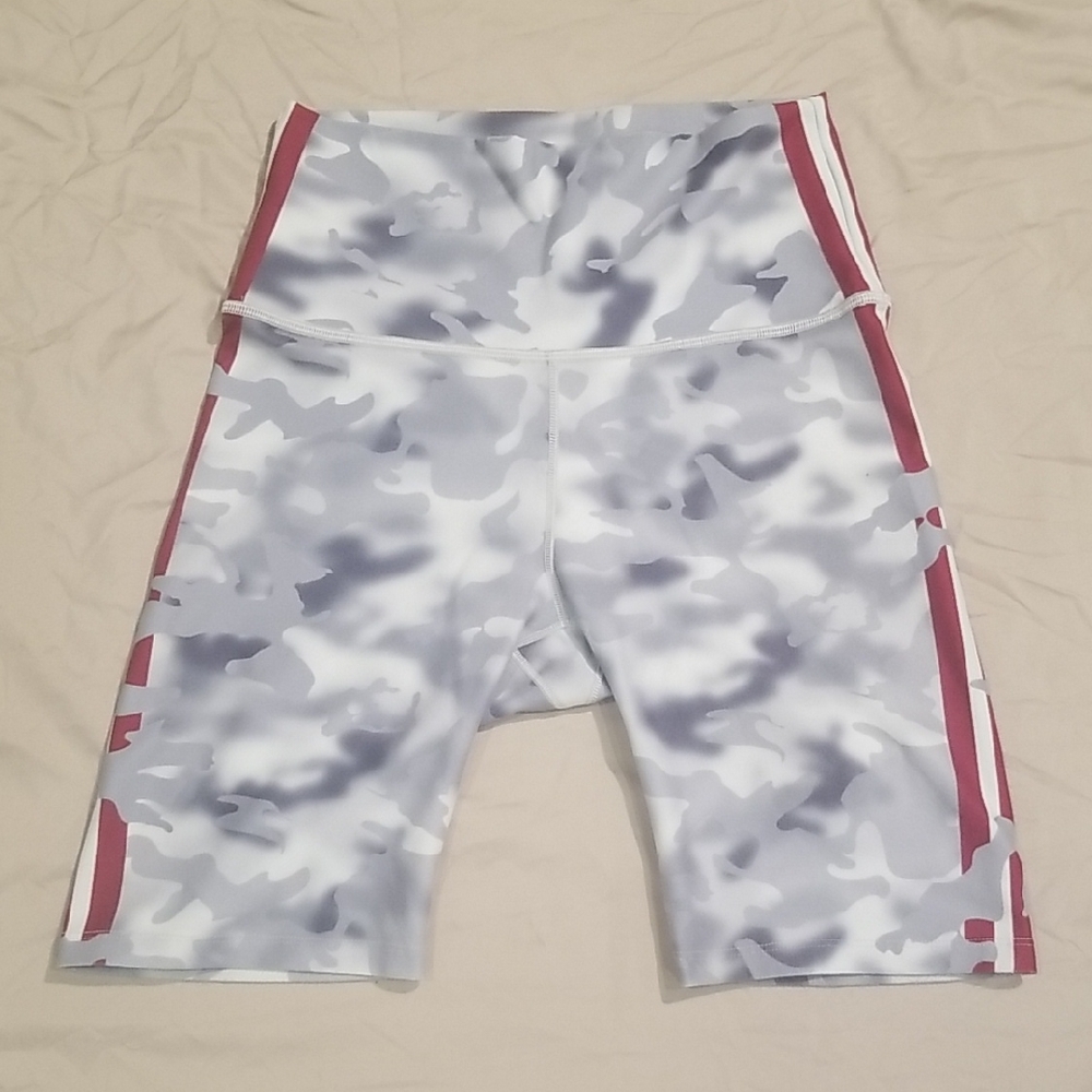 WITH Yoga Gray and Red Camouflage Biker Shorts